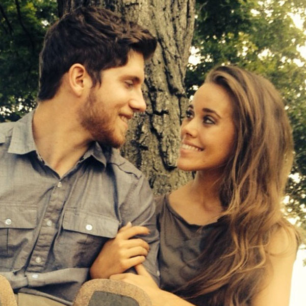 Jessa Duggar Shows Off Her First Engagement Photo With Fiancé Ben Seewald—also See Her Ring 