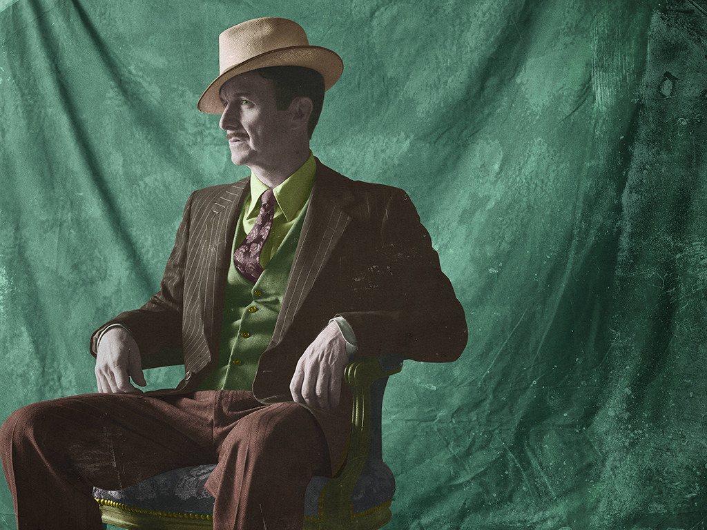 Denis O Hare As Stanley From American Horror Story Freak