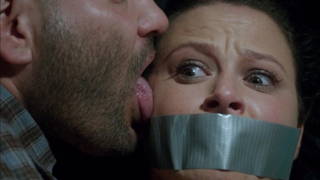 Scandal, Huck licks Quinn's face, season 3, episode 9