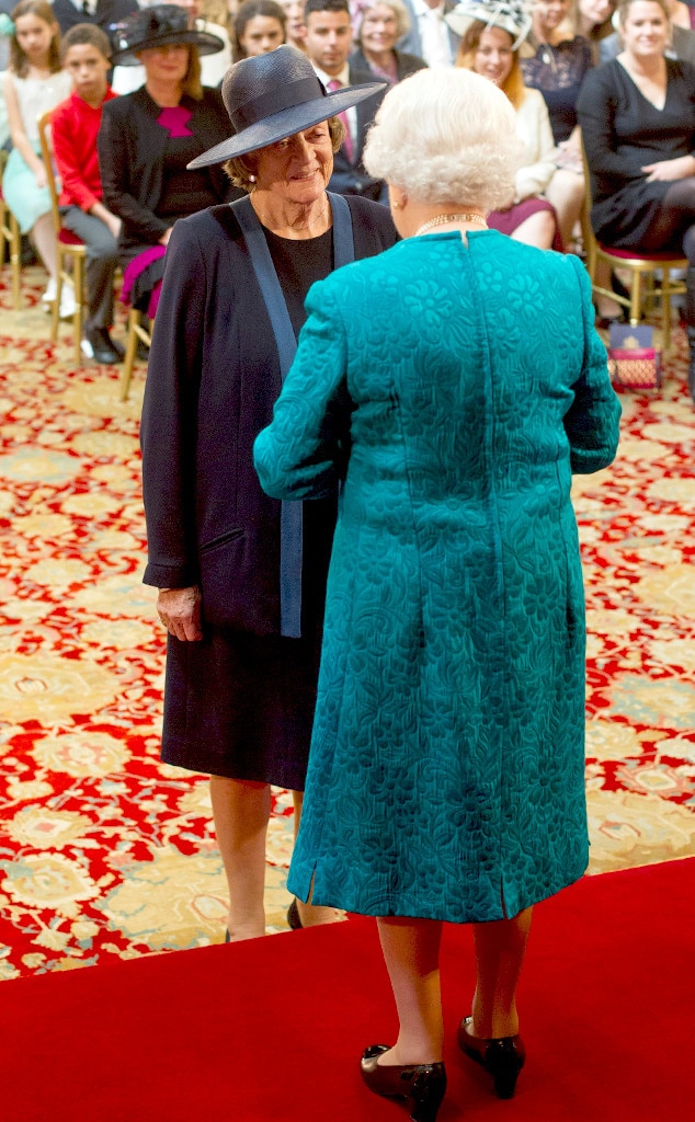 Maggie Smith, Downton Abbey Star, 79, Honored by Queen ...