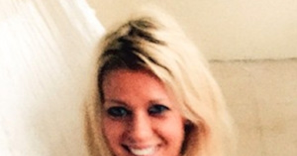 New year destinations Tara Reid Poses Naked, Swims Underwater in a Bikini During New Year's Vacation in Mexico—See the