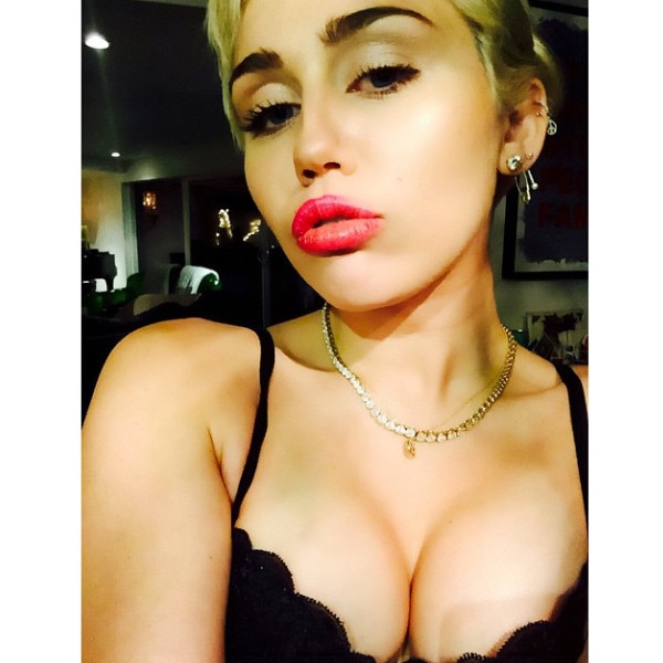 Sexy Pictures Of Miley Cirus 108