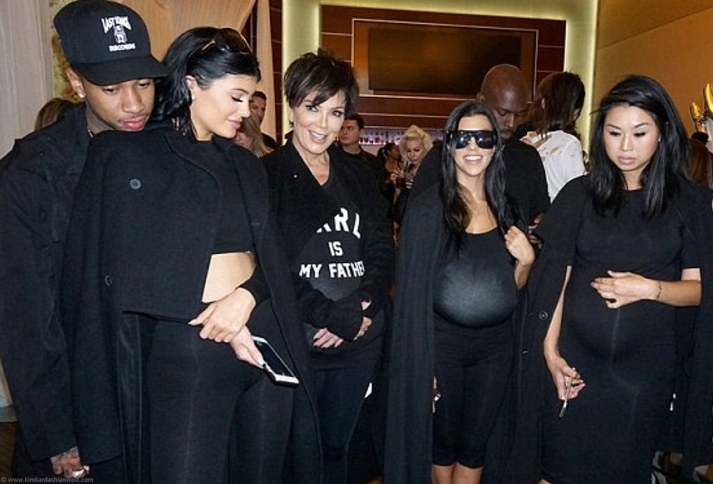 Chrissy Teigen Stole Pregnant Kim Kardashians Maternity 