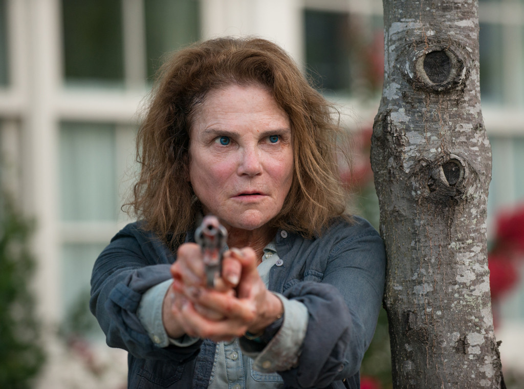 19 Deanna Tovah Feldshuh From Ranking The Walking Deads Most Important Deaths E News 6824