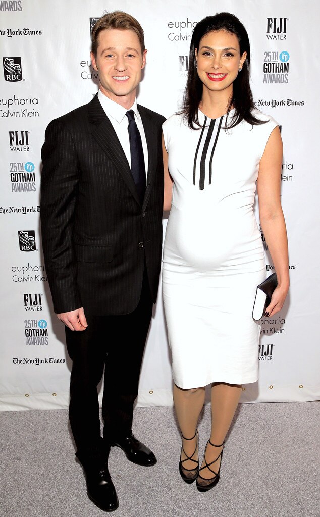 pregnant-morena-baccarin-and-ben-mckenzie-are-all-smiles-at-gotham