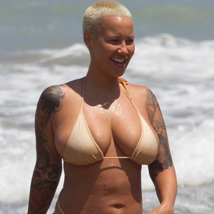 Amber Rose Proud of Booty Dimples—See Unretouched Bikini 