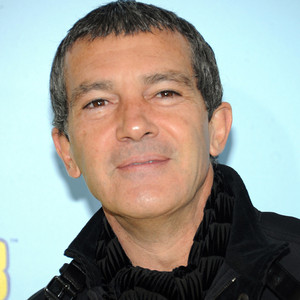 Antonio Banderas Declares Foray Into Fashion (and Why We're Rooting ...
Antonio Banderas