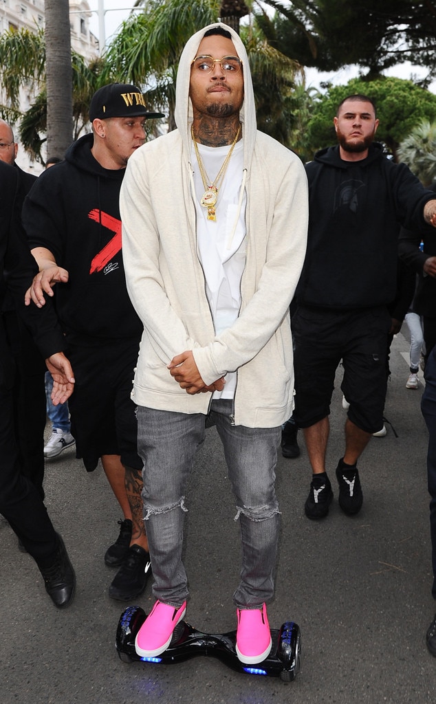 Chris Brown, hoverboard Chris Brown, hoverboard