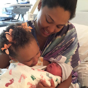 Stephen Curry Shows Off Precious First Photo of Newborn Daughter Ryan