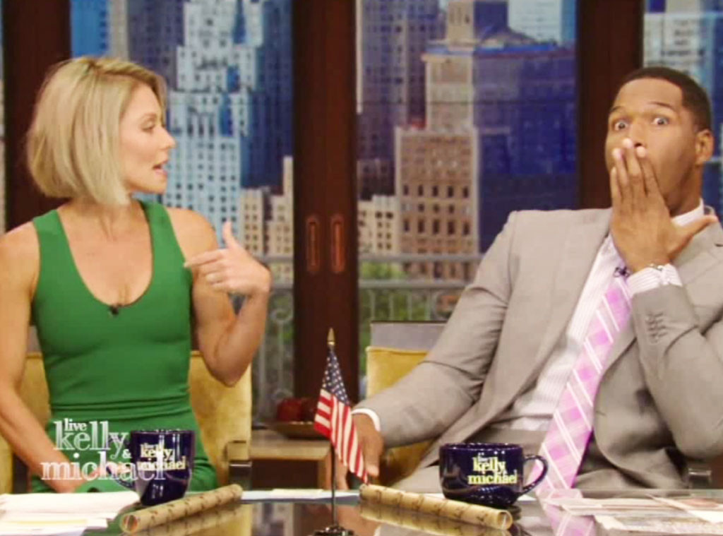 Oops Michael Gives Away A Trip From Kelly Ripa And Michael Strahans 
