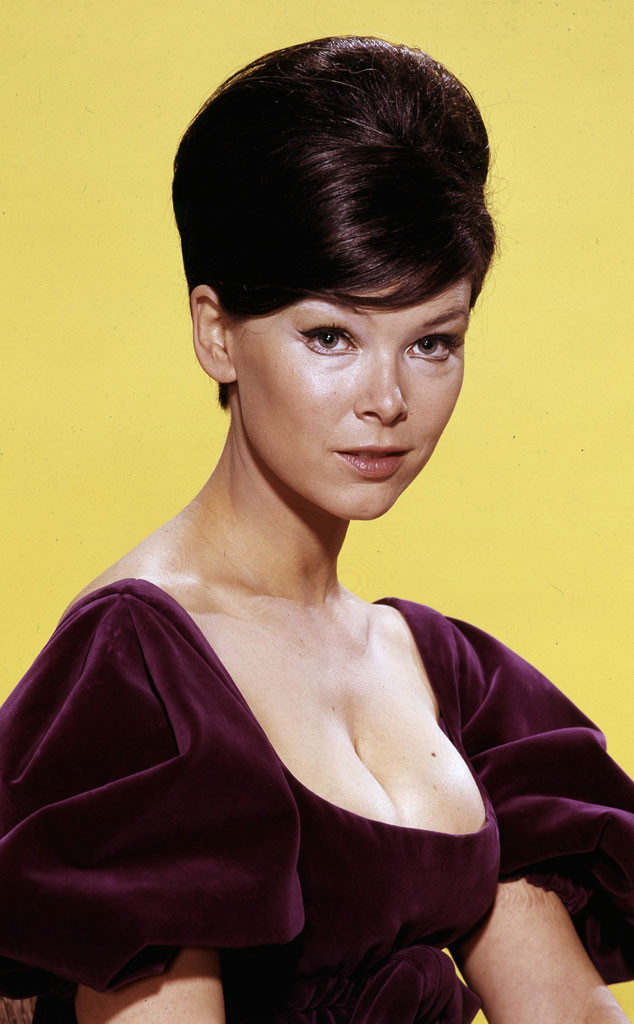 Yvonne Craig Actress Who Played Batgirl Dead At 78 E News 5161