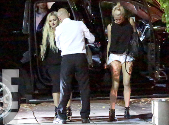 Ashlee Simpson Steps Out With Husband Evan Ross For First Time Since 7542