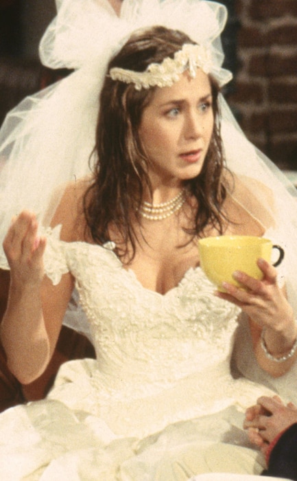 Jennifer Aniston Is a Beautiful Bride! See Her Wedding Dress Onscreen Jennifer Aniston Is a Beautiful Bride! See Her Wedding Dress Onscreen