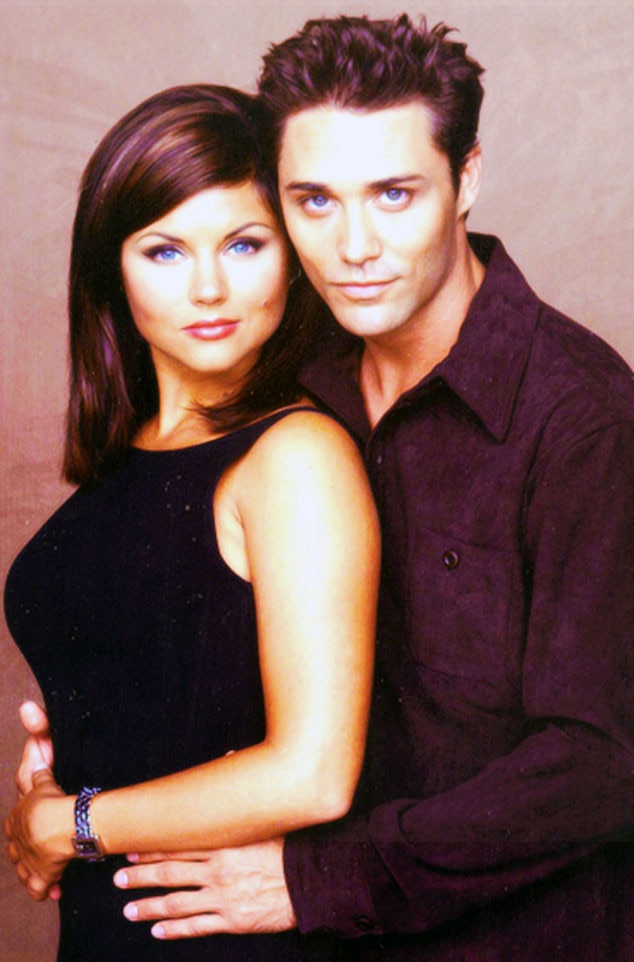 15 Valerie And Noah From We Ranked All Of Beverly Hills 90210 S Best Couples E News