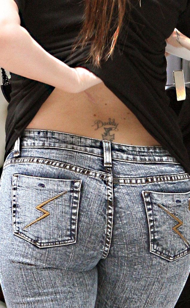 Khloé Kardashian Getting Tramp Stamp Tattoo Removed ...