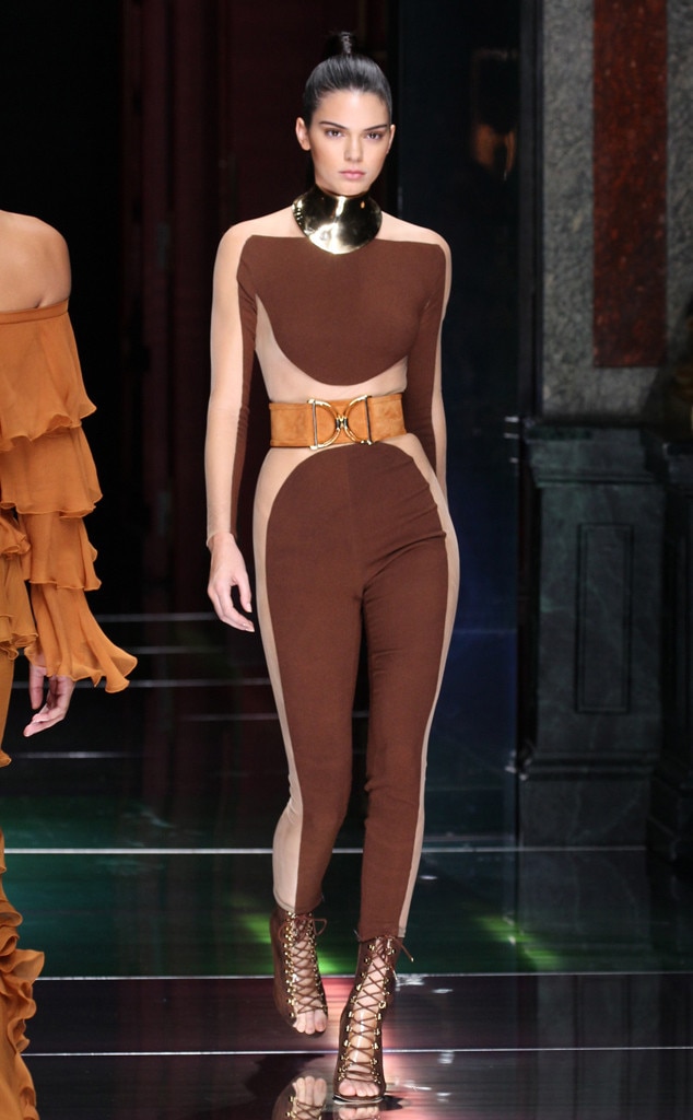 Kendall Jenner, Stars at PFW