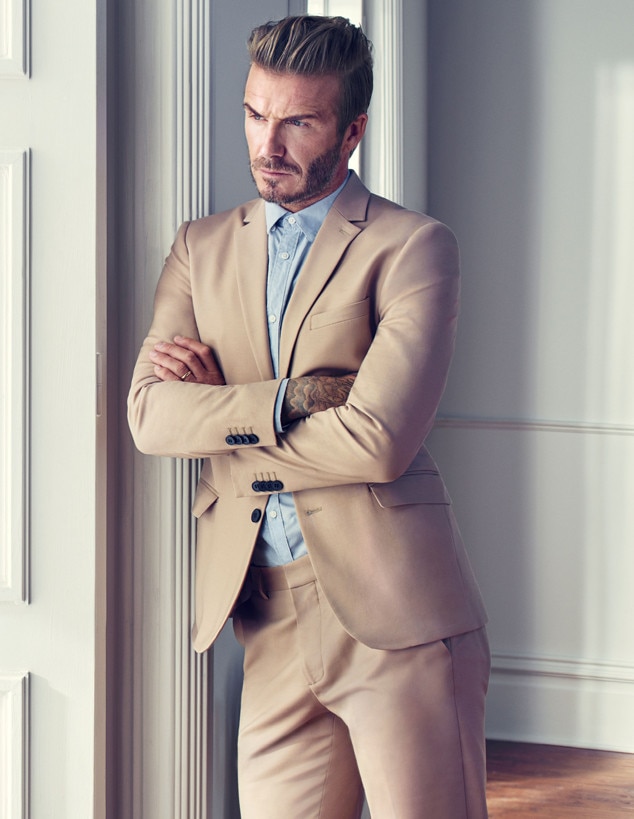 David Beckham Is Just As Sexy Covered Up As He Is Shirtless In Handm Modern Essentials Campaign 6313