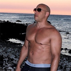 Vin diesel appears shirtless, proves he definitely doesn't h.