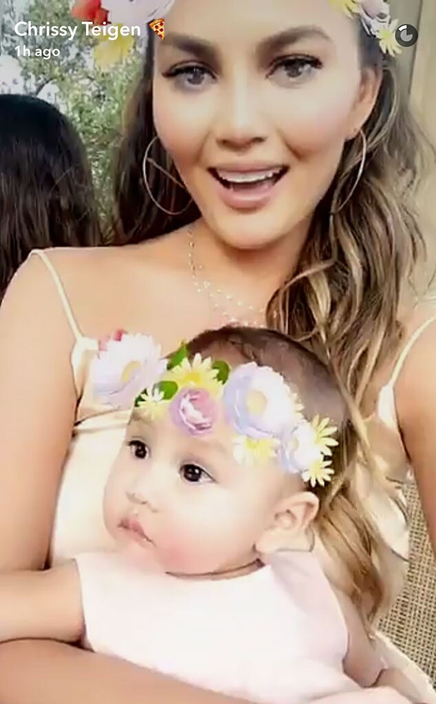 Chrissy Teigen, Luna Legend