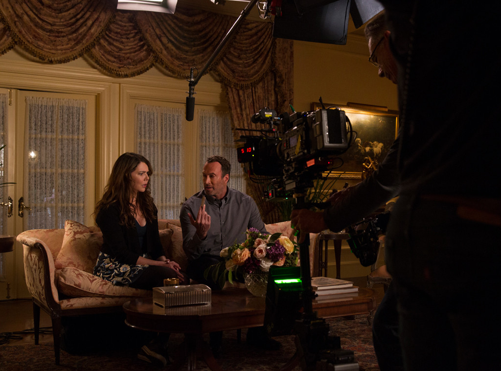 Behind The Scenes Of Gilmore Girls From Behind The Scenes Of Netflixs