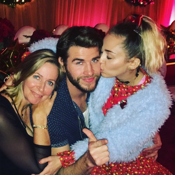 Decoding the Lyrics in Miley Cyrus' Younger Now Album Decoding the Lyrics in Miley Cyrus' Younger Now Album