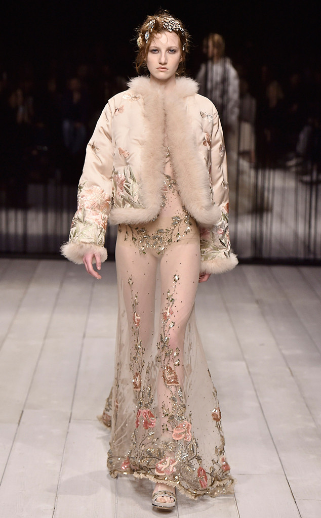 London Fashion Week Vivienne Westwood Alexander Mcqueen 10news The Show Opened With Mannish Tailored Coats Variously Jacquard Pocket Watches Eyes And Erflies Lots Of Models Wore Leather