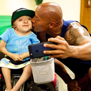 dwayne the rock johnson charity dwayne johnson les news les photos et les vid 233 os e dwayne the rock johnson charity dwayne johnson les news les photos et les vid 233 os e