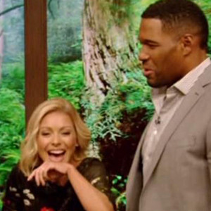 Kelly Ripa And Michael Strahans Relationship Was Tense For A Long Time Before Live Drama E News 