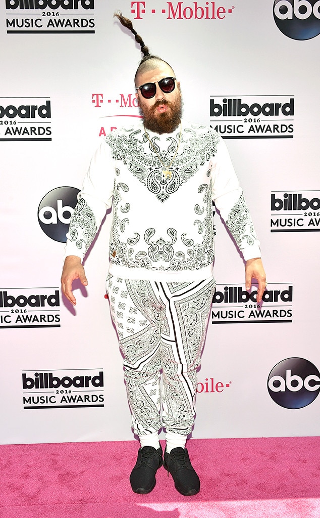 Josh Ostrovsky from Billboard Music Awards 2016 Red Carpet Arrivals | E