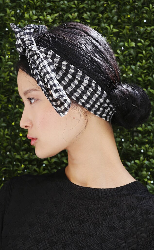 Roll With It The Croissant Bun Is Now the Coolest Way to Tie Up Your Hair E! News