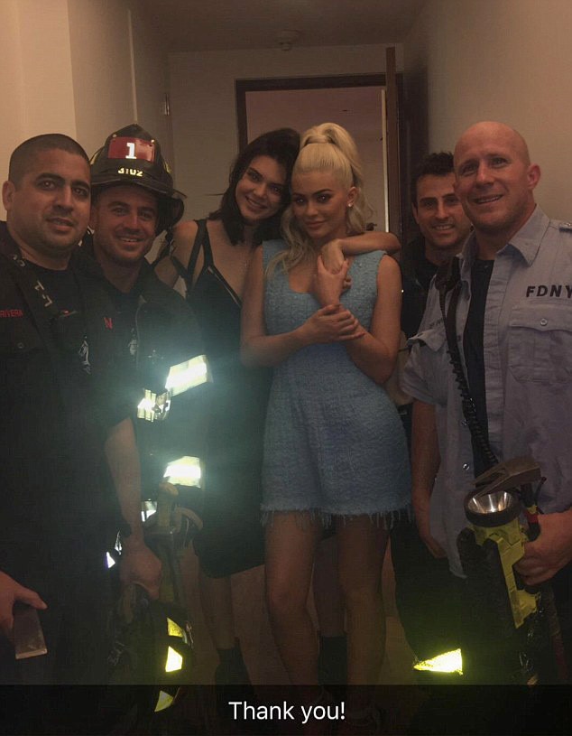 Kendall Jenner, Kylie Jenner, Stuck in Elevator Kendall Jenner, Kylie Jenner, Stuck in Elevator