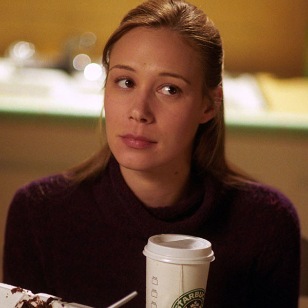 What Does This Gilmore Girls: A Year in the Life Photo Mean for Paris