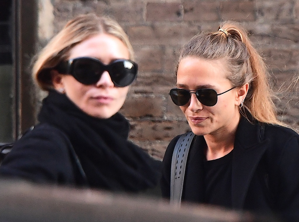 Mary-Kate Olsen, Ashley Olsen