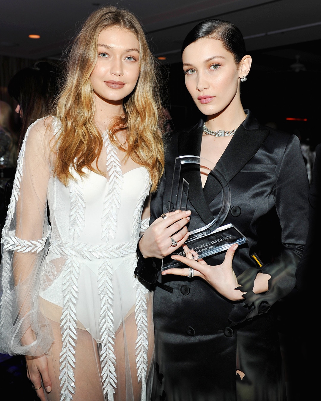 ESC: Gigi Hadid, Bella Hadid