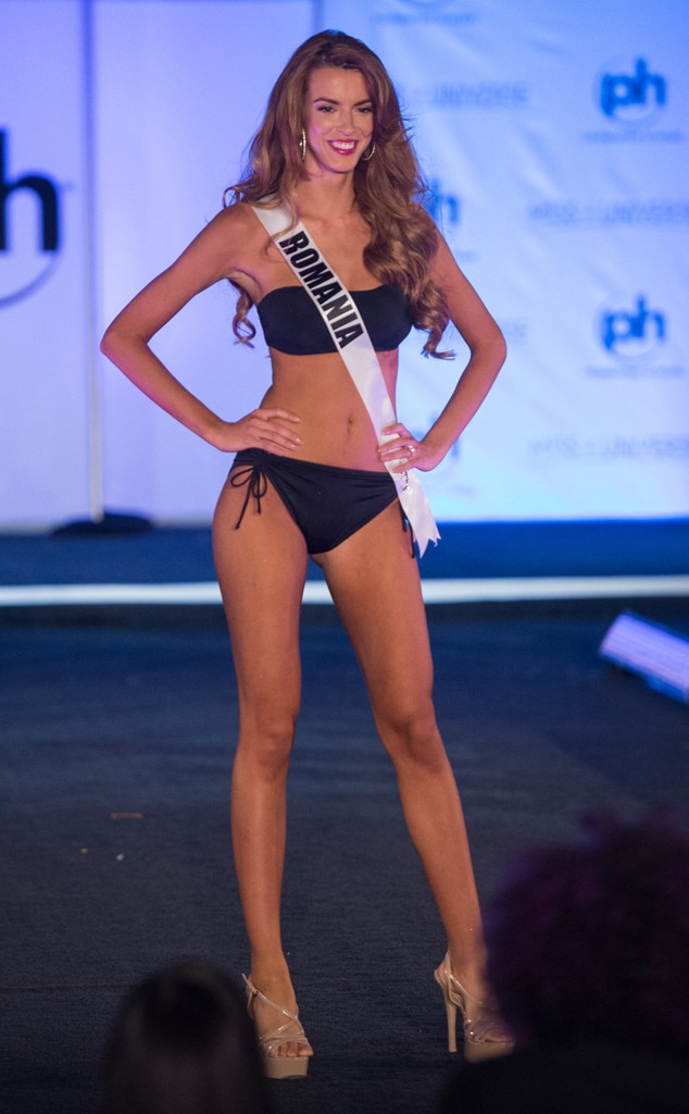 Miss Romania, Miss Universe 2017, bikini, swimsuit competition