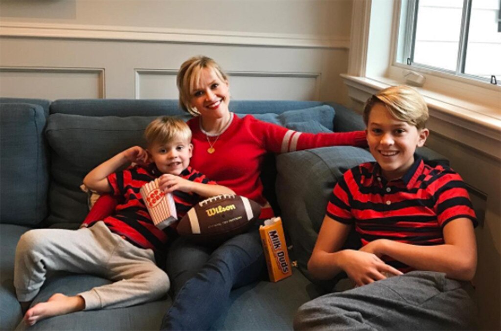 Reese Witherspoon, 2017 Super Bowl, Instagram