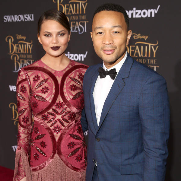 Here's What Chrissy Teigen Was Doing During John Legend's 2017 Billboard Music Awards Performance