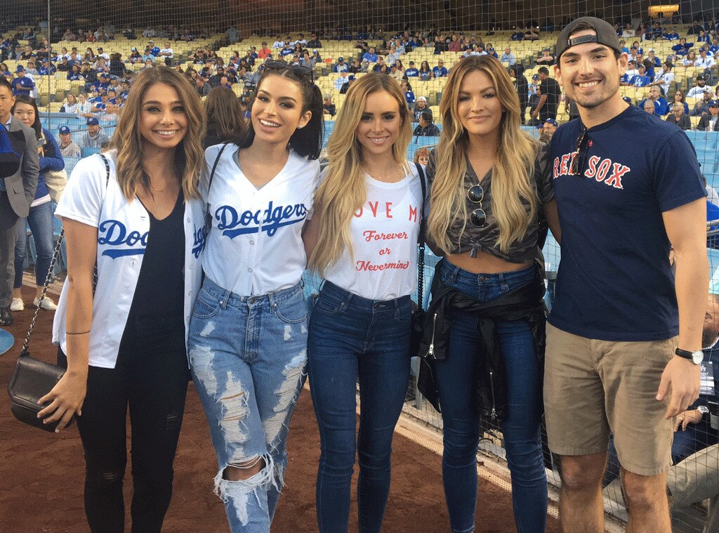 Sarah Vendel, Amanda Stanton, Becca Tilley, Ashley Iaconetti, Jared Haibon