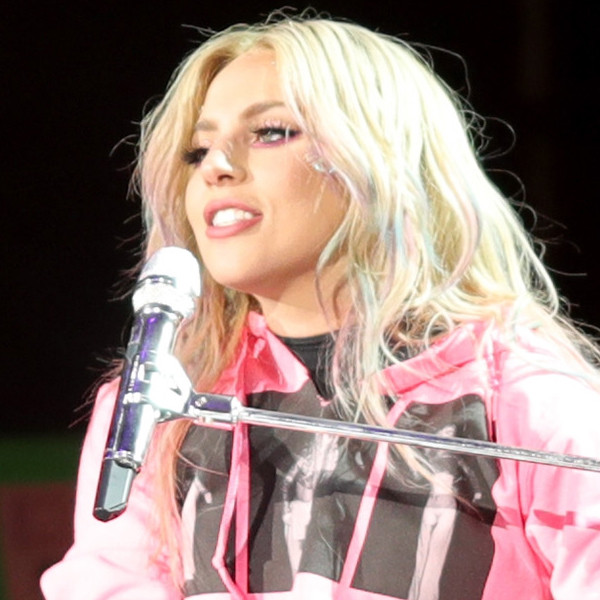Lady Gaga's Beautiful Tribute to Cancer-Stricken Friend at Coachella ...
Lady Gaga