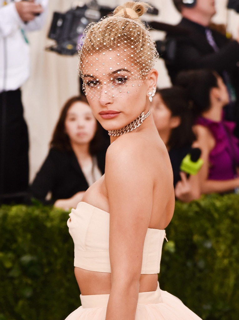 ESC: Met Gala 2017, Best Beauty, Hailey Baldwin