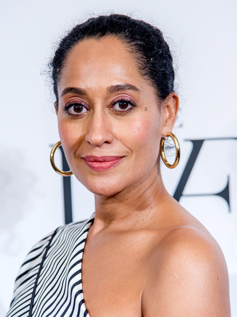 The Crazy-funny Way Tracee Ellis Ross Puts On Moisturizer 