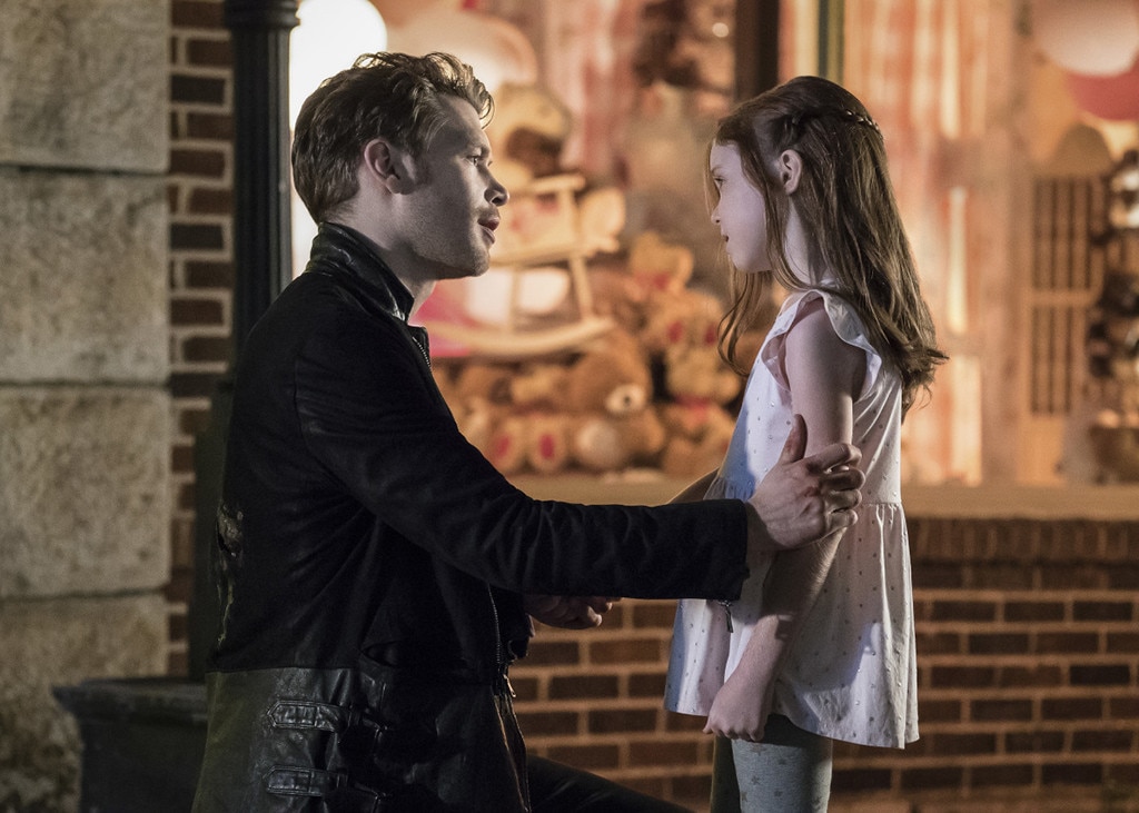 The Originals Klaus And Hope Eat Beignets In This Adorable Sneak Peek