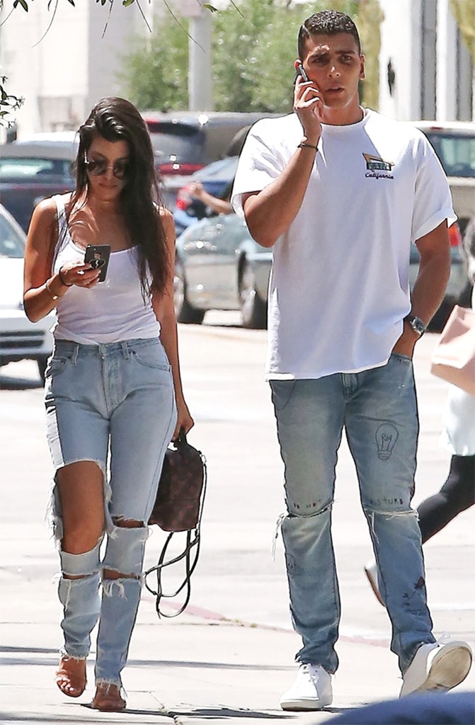 rs_671x1024-170504121928-634.Kourtney-Ka