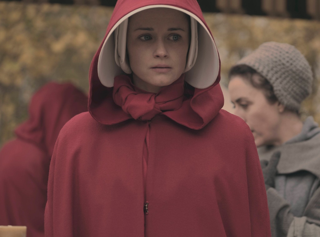 We Really Need To Talk About How Good Alexis Bledel Is In The Handmaids Tale E News 