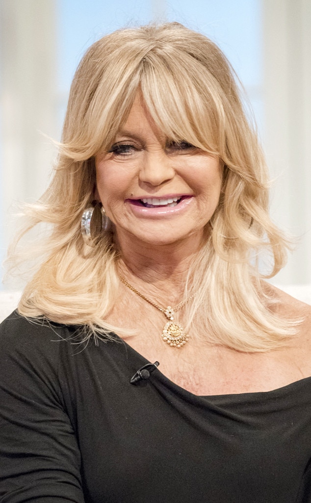 Goldie Hawn From Skincare Products Hollywood Moms Swear By E News