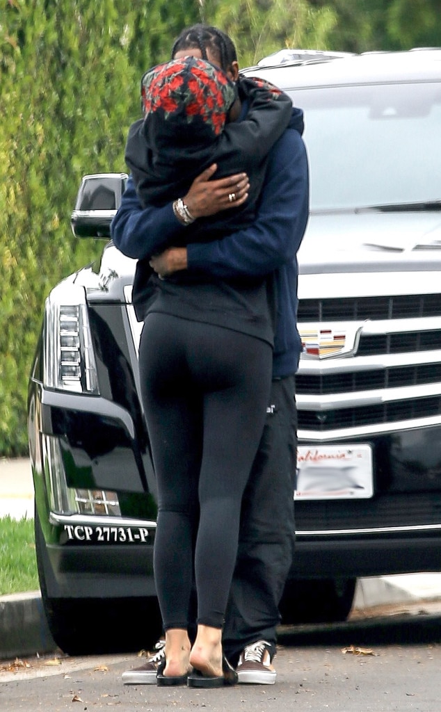 Kylie Jenner And Travis Scott Turn Up The Heat With An Outdoor Makeout 