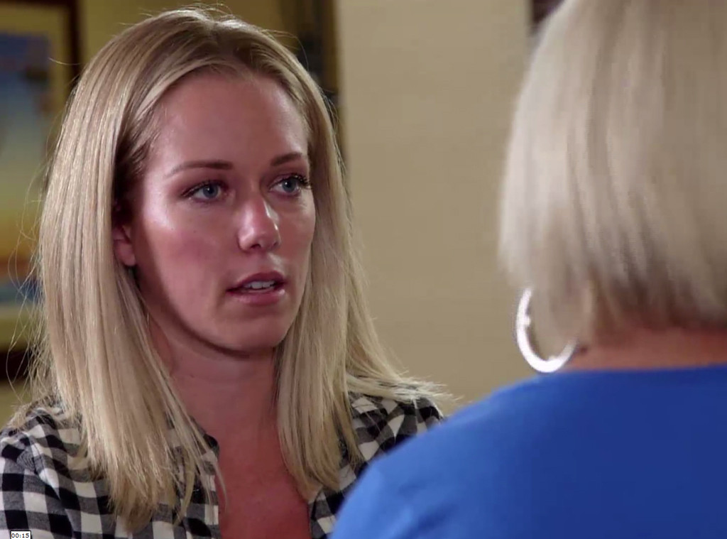 Kendra Wilkinson Baskett Gets Brutally Honest With Mom Patti In Therapy