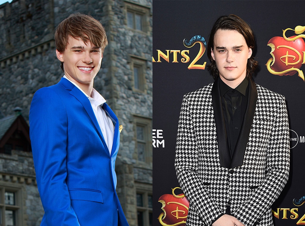 Mitchell Hope As Ben From Descendants Stars In And Out Of Costume E News Australia