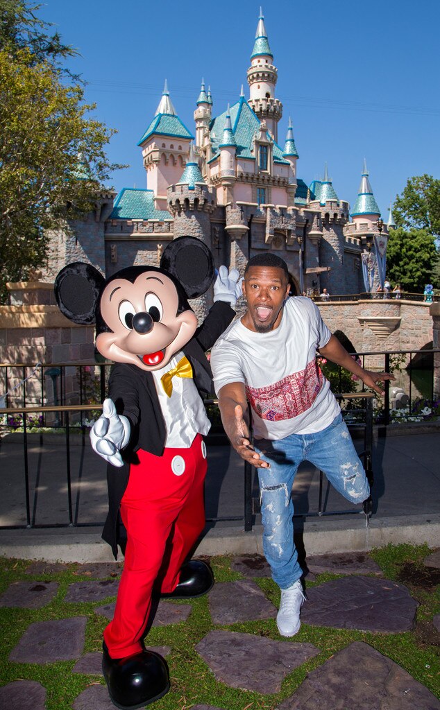 Jamie Foxx, Mickey Mouse