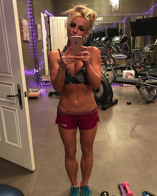 Britney Spears Works Out To Her Own Music And Shows Off Her Toned Body E News